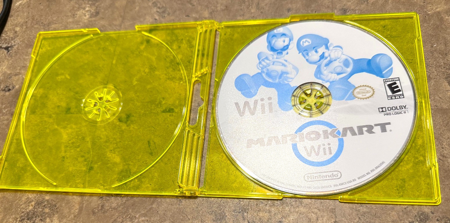 Mario Kart Wii (Nintendo, 2008) RATED E FOR EVERYONE