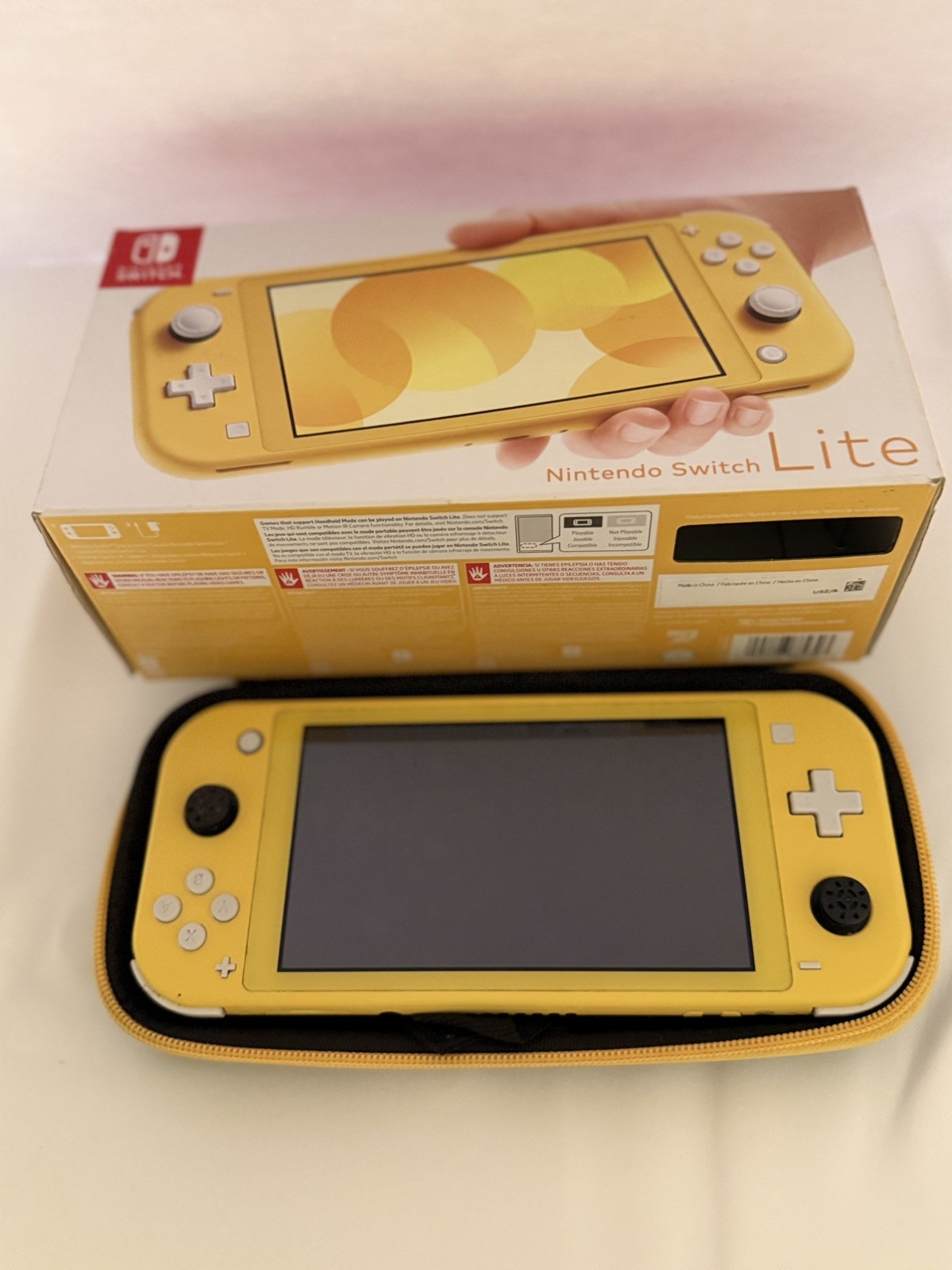 Nintendo Switch Lite Yellow Handheld System 32GB 720p Touch Screen HDH-001