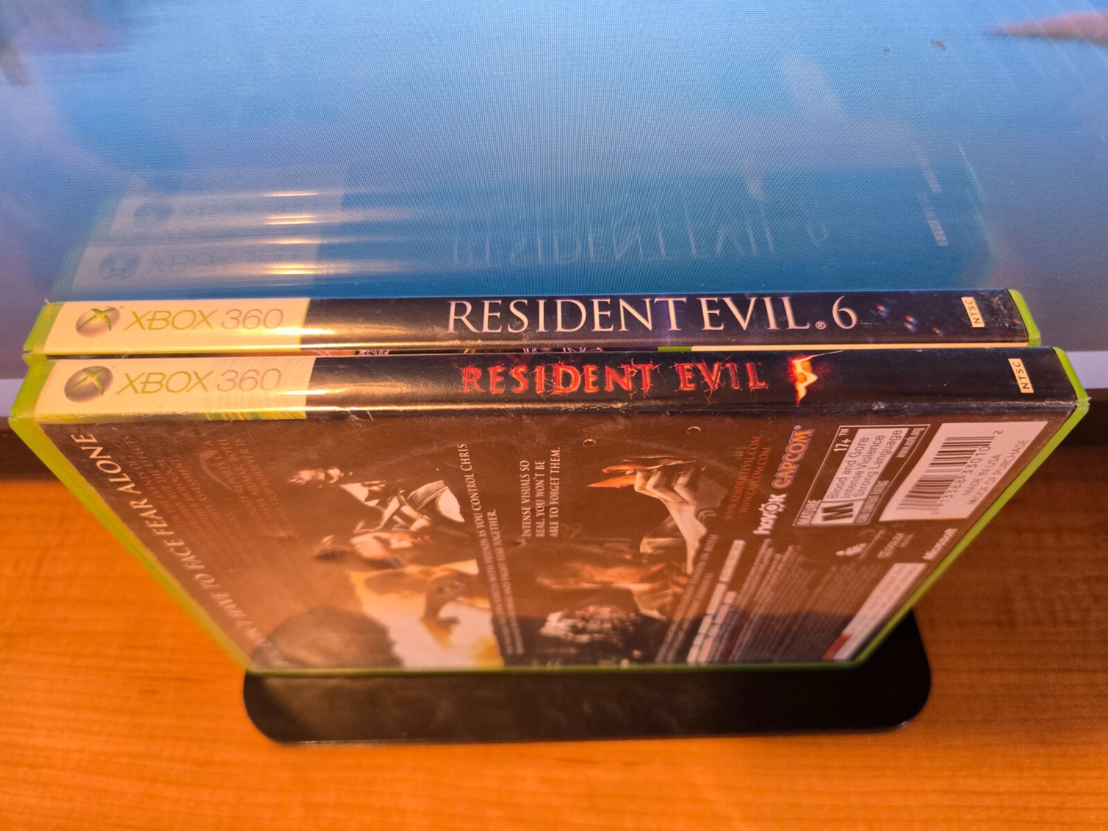 Resident Evil 5 & 6 (Microsoft Xbox 360 Lot) Capcom, Complete