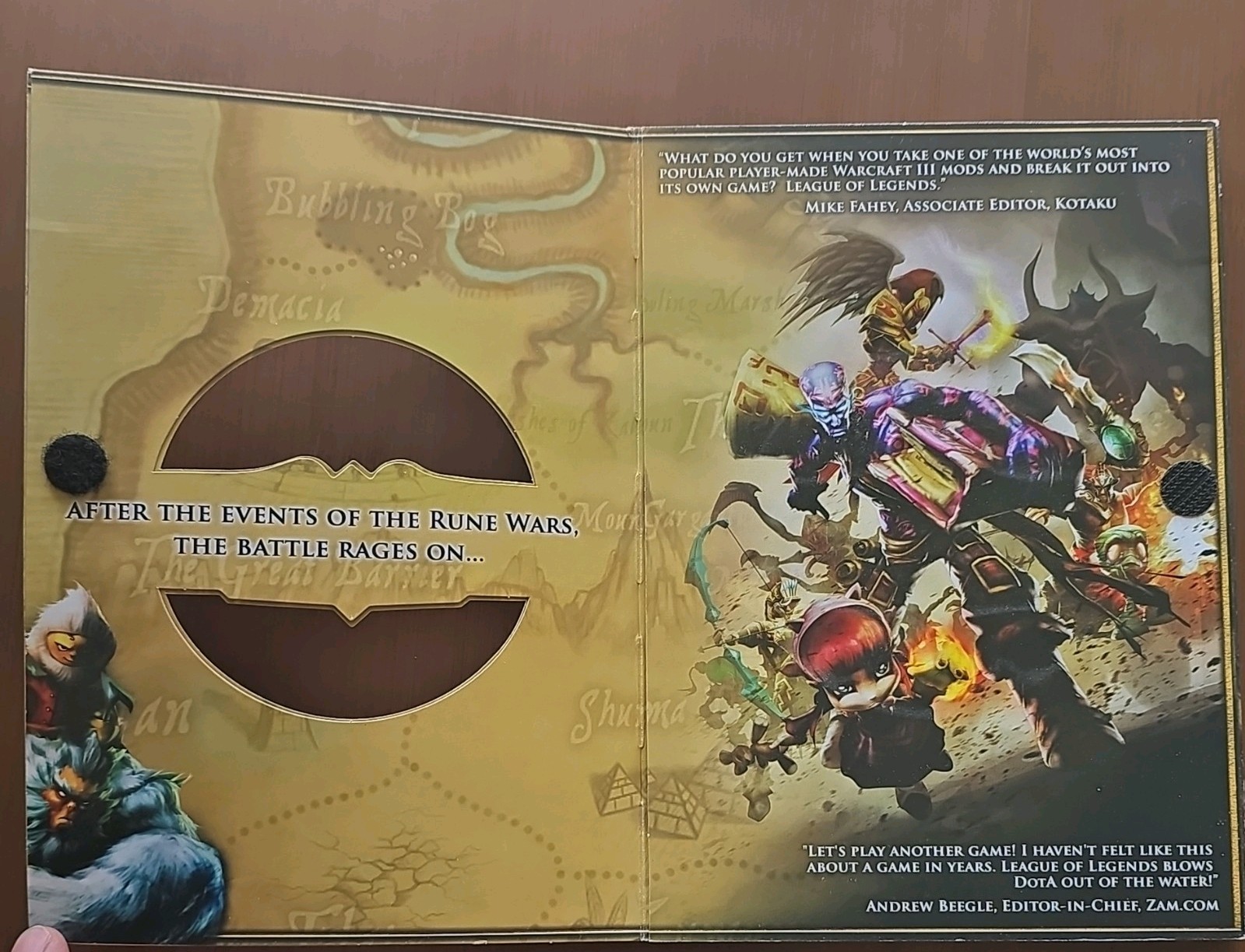 League of Legends Collector’s Pack (PC, 2009) PC Game w/ Map & Disc. No Manual