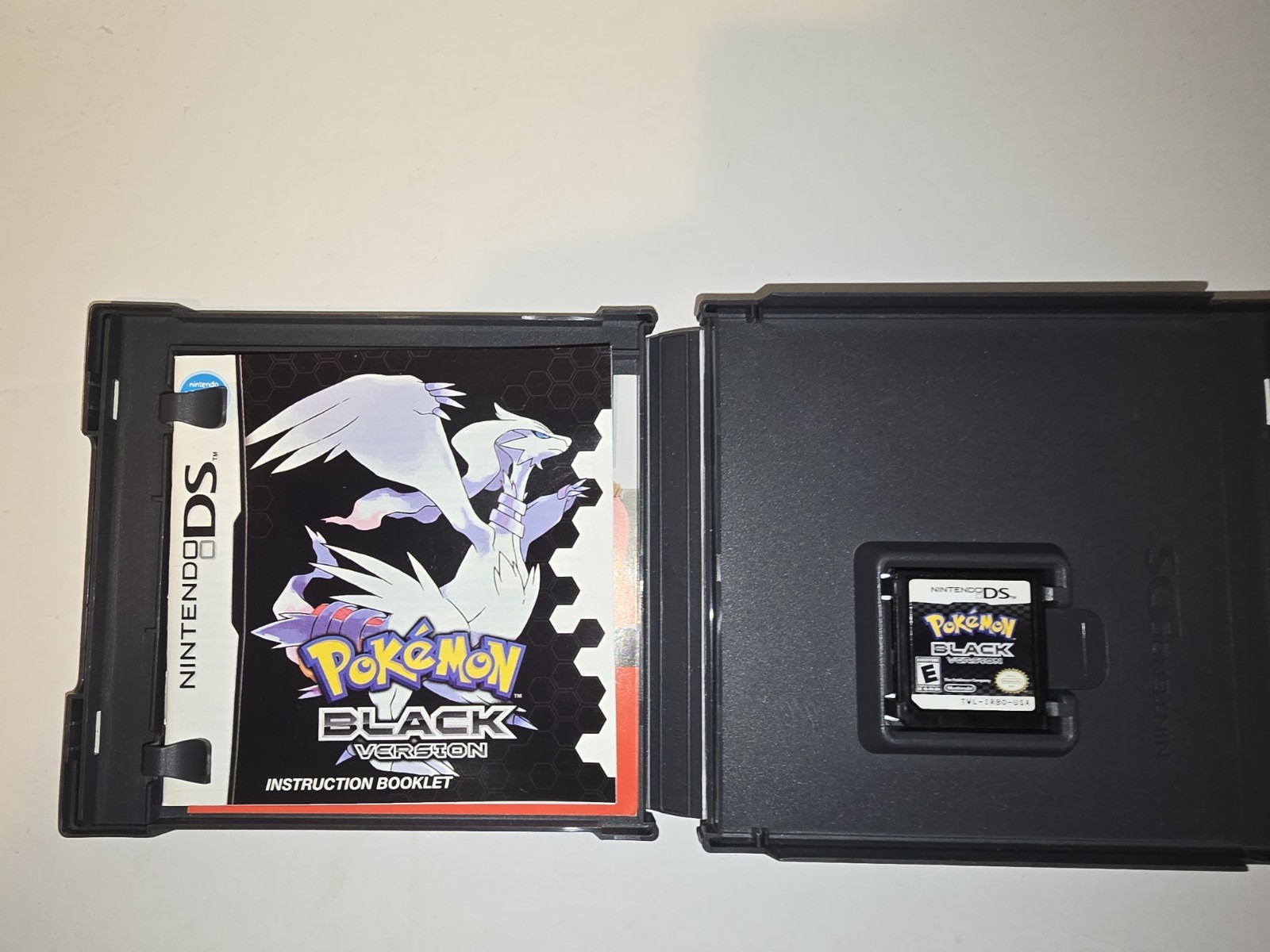Pokemon Black Version – Nintendo DS – CIB Case Manual/Inserts Cart – AUTHENTIC
