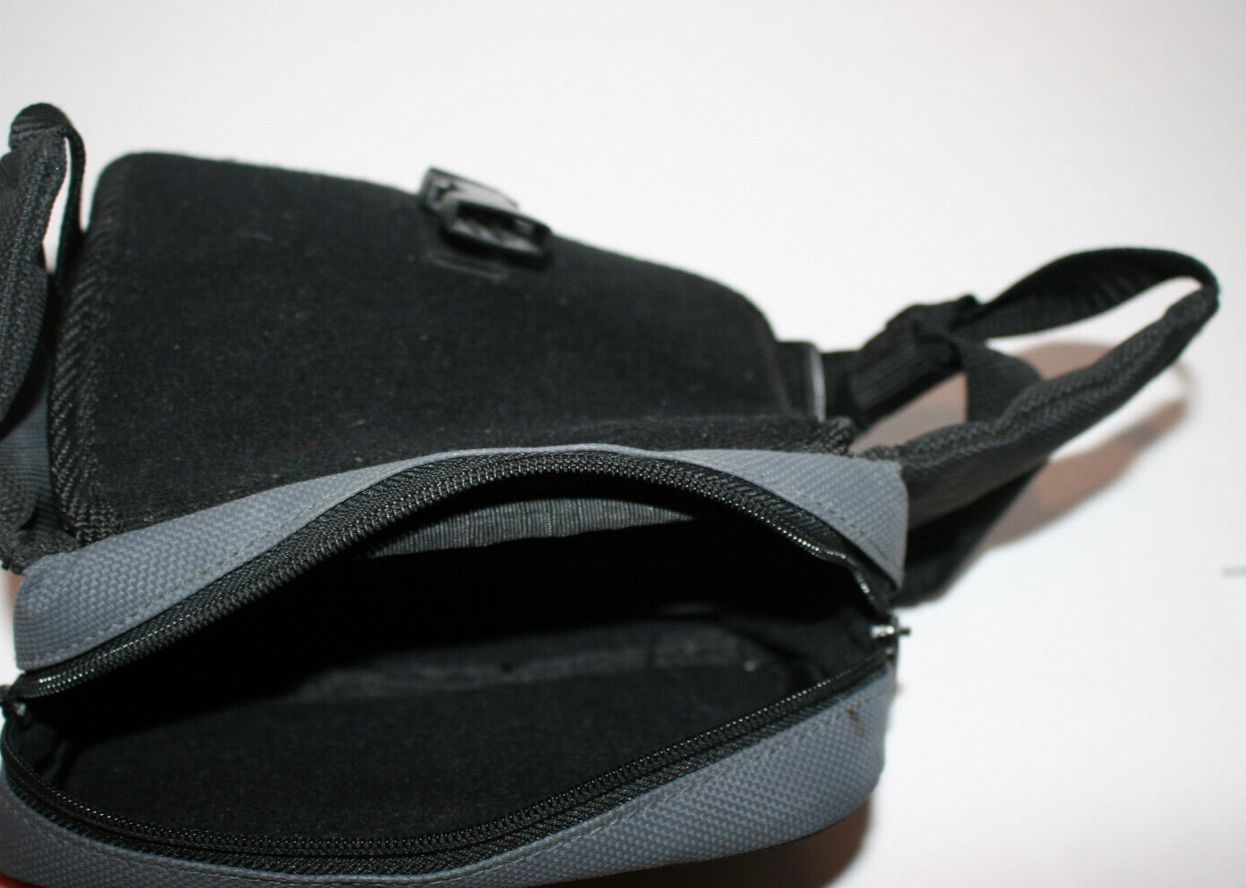 VTG Nintendo Gameboy Gray Black Travel Fanny Pack Carrying Case