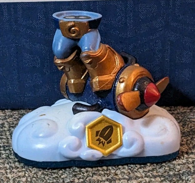 Skylanders Lot 4 Full Figures, 2 Swap Force Half Body Parts