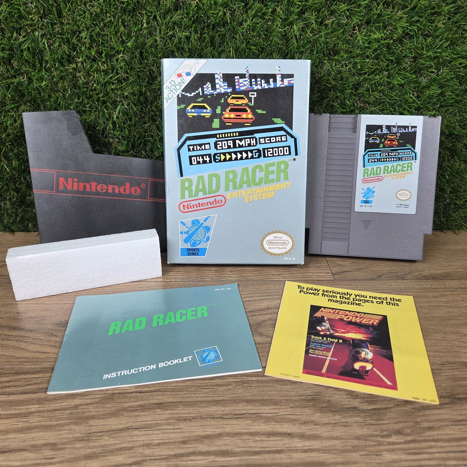 Rad Racer Nintendo Entertainment System NES Complete CIB No Glasses