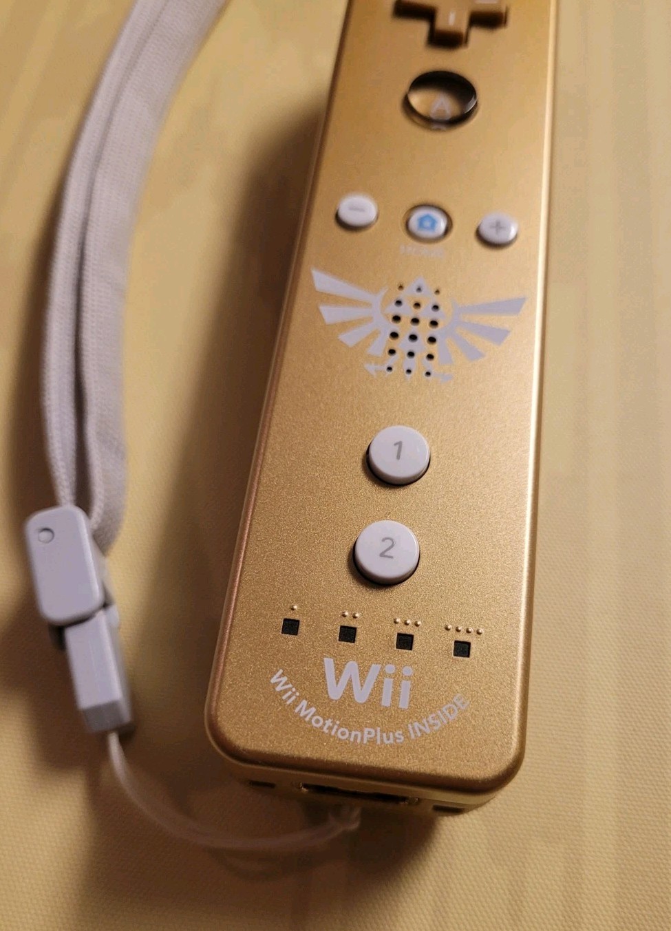 Legend of Zelda Skyward Sword Gold Nintendo Wii Remote Motion Plus Controller