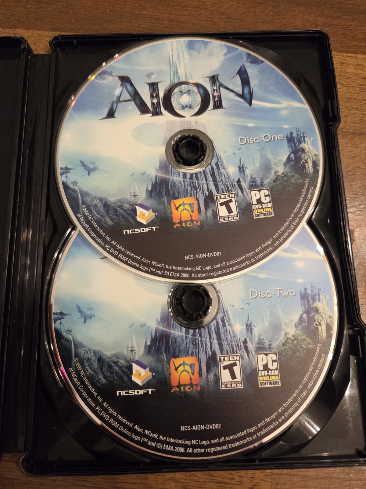 Aion (PC, 2009 CIB Steelbook Case) 2 Disc Set