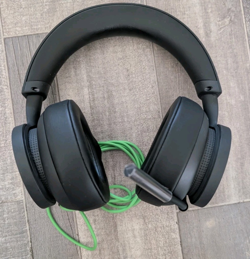 Xbox Stereo Headset: Spatial Sound, Ultra-Soft Comfort, 3.5mm Jack, Bendable Mic