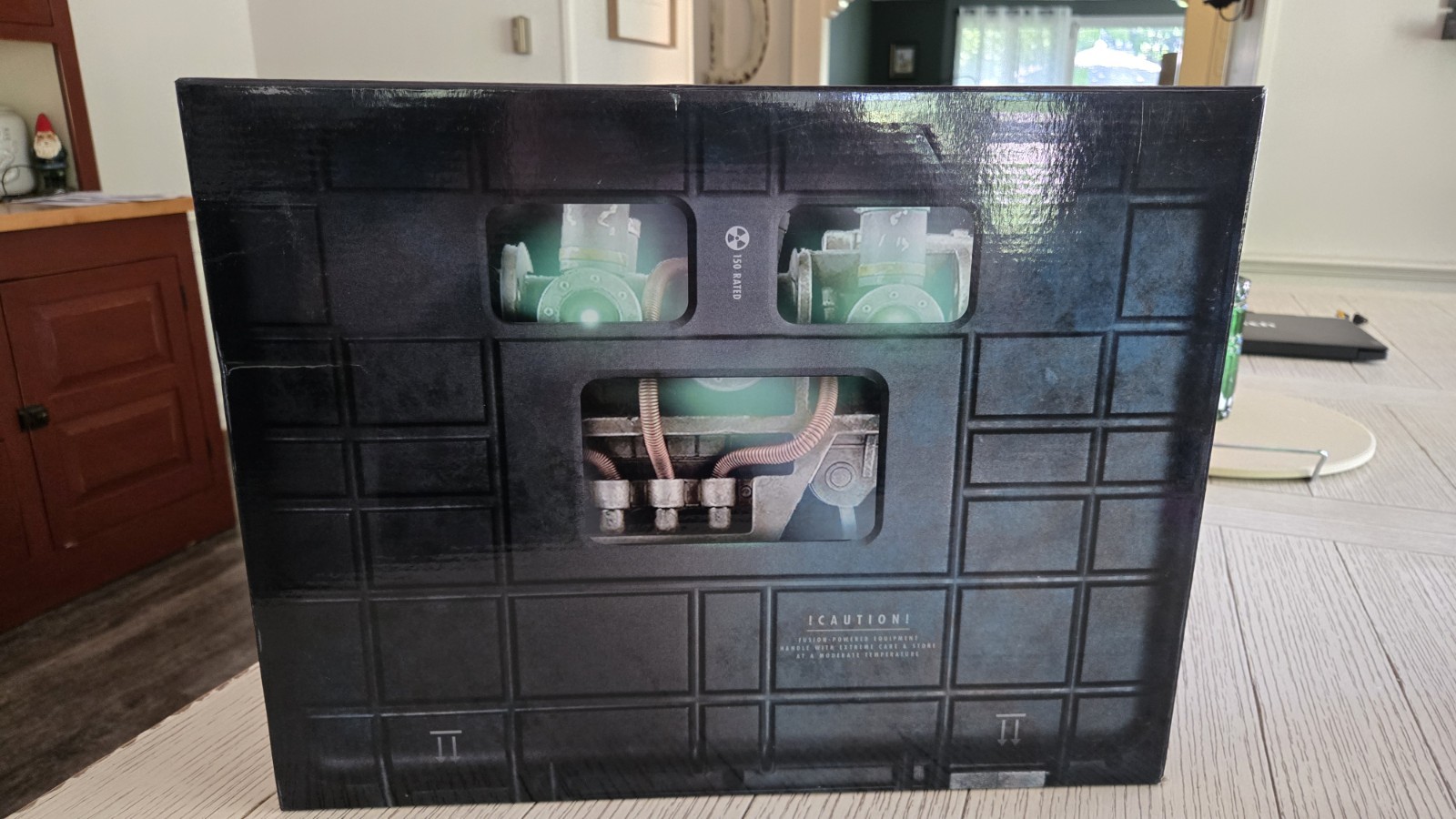 Fallout 1:1 Plasma Pistol Replica Bethesda x Chronicle Collectibles WITH BOX LN