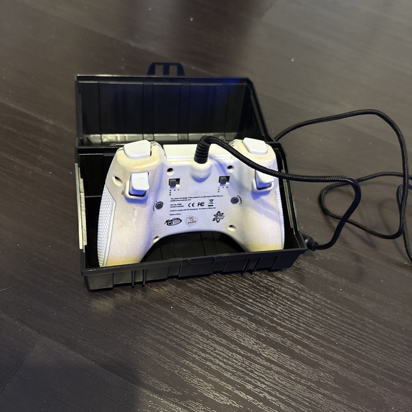 Mad Catz Call of Duty Modern Warfare 2 Controller limited edition w/ case