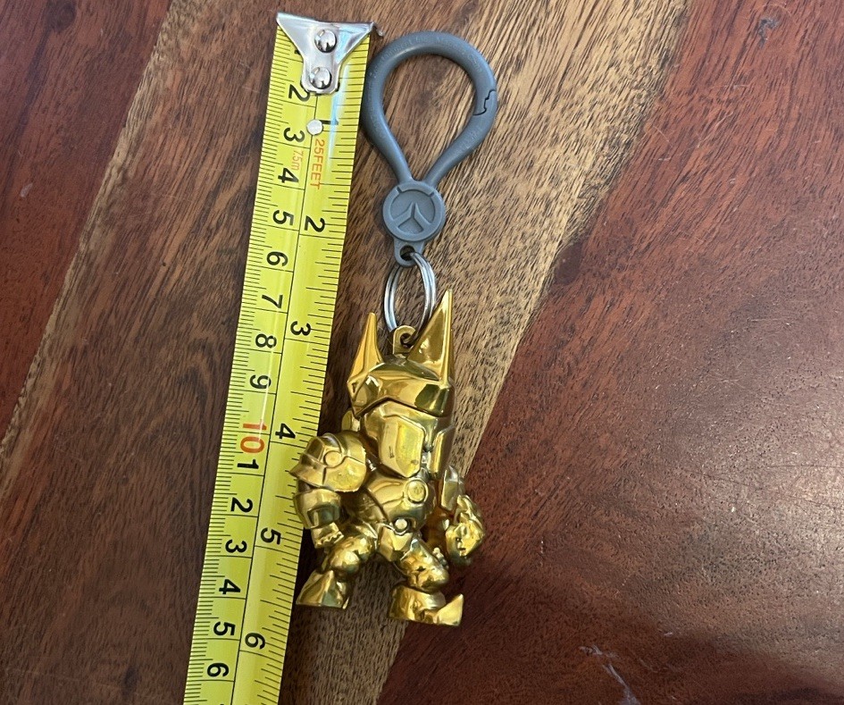 Overwatch Reinhardt Gold Backpack Hanger Keychain Clip