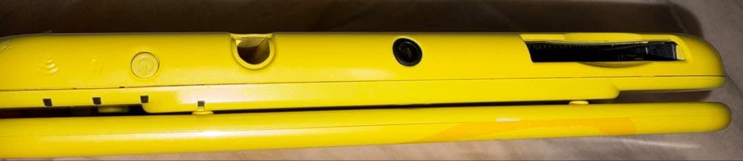 3DS/2DS/DS New Nintendo 3Dsll Pikachu Yellow Pokemon With Box, Main Unit, Japan