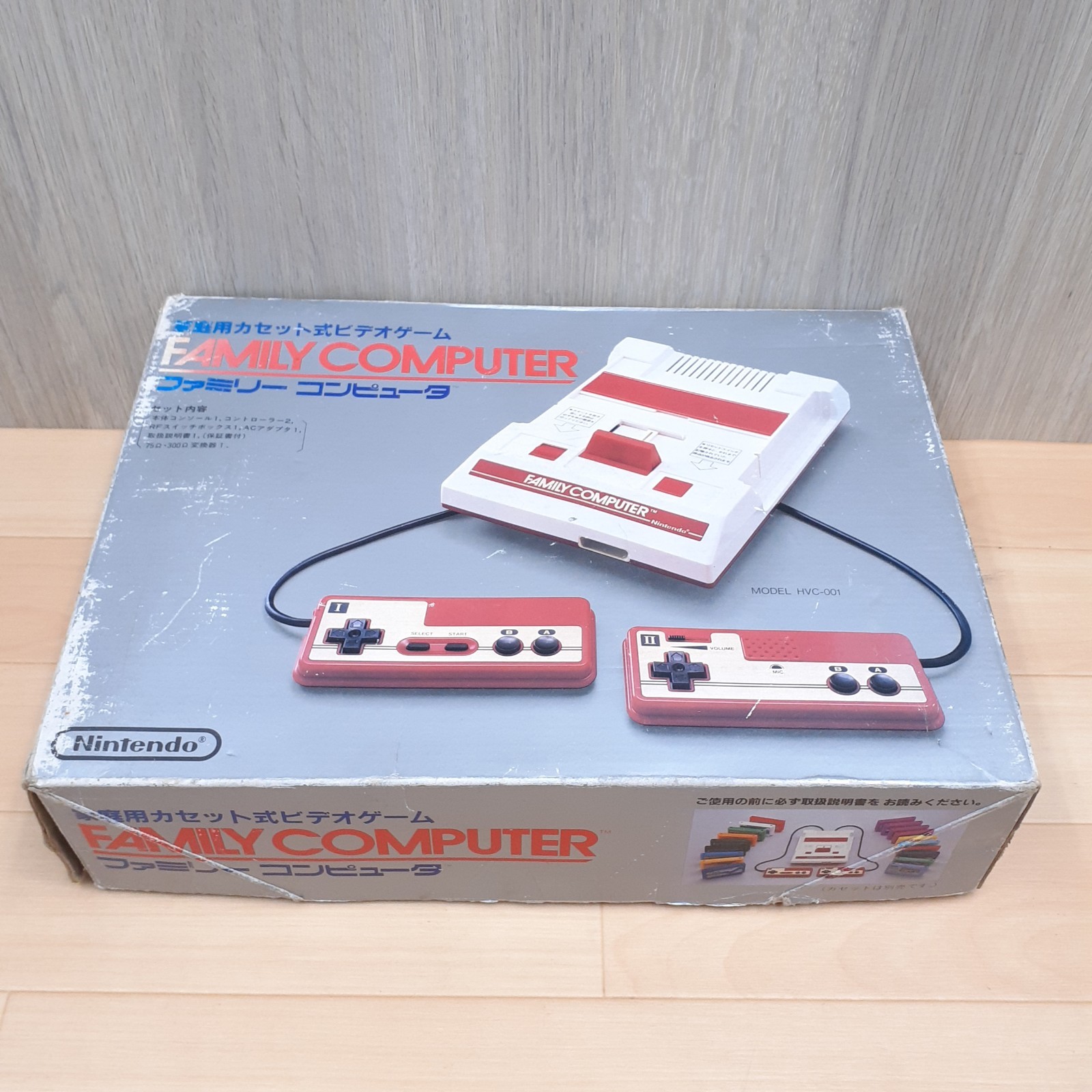 Nintendo Famicom Console in box CIB tested working Japanese NES 1983 HVC-001