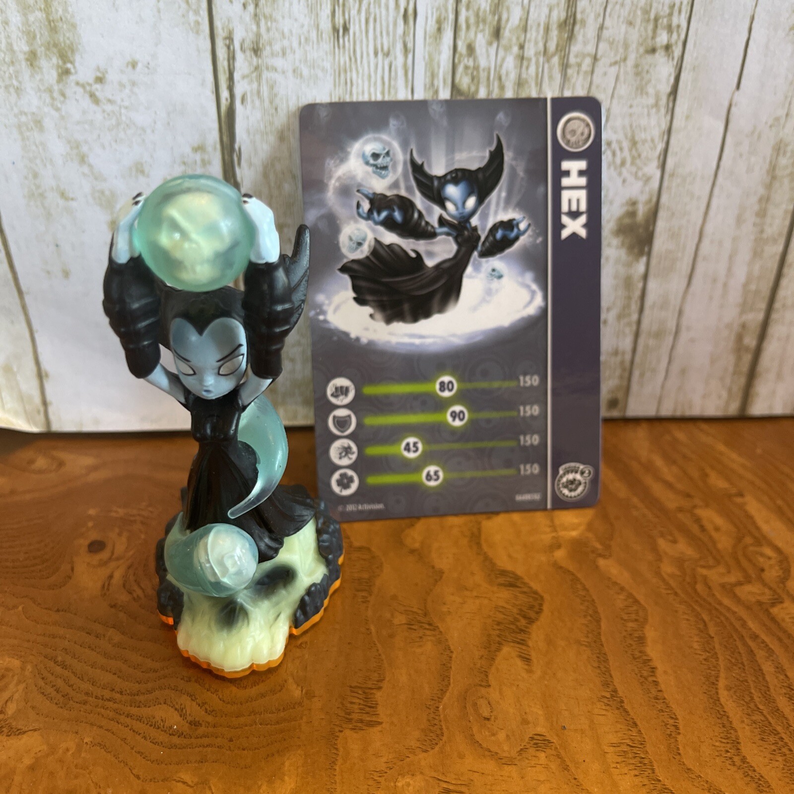 Skylanders Giants Hex Undead Series 2 Figure!l And Card
