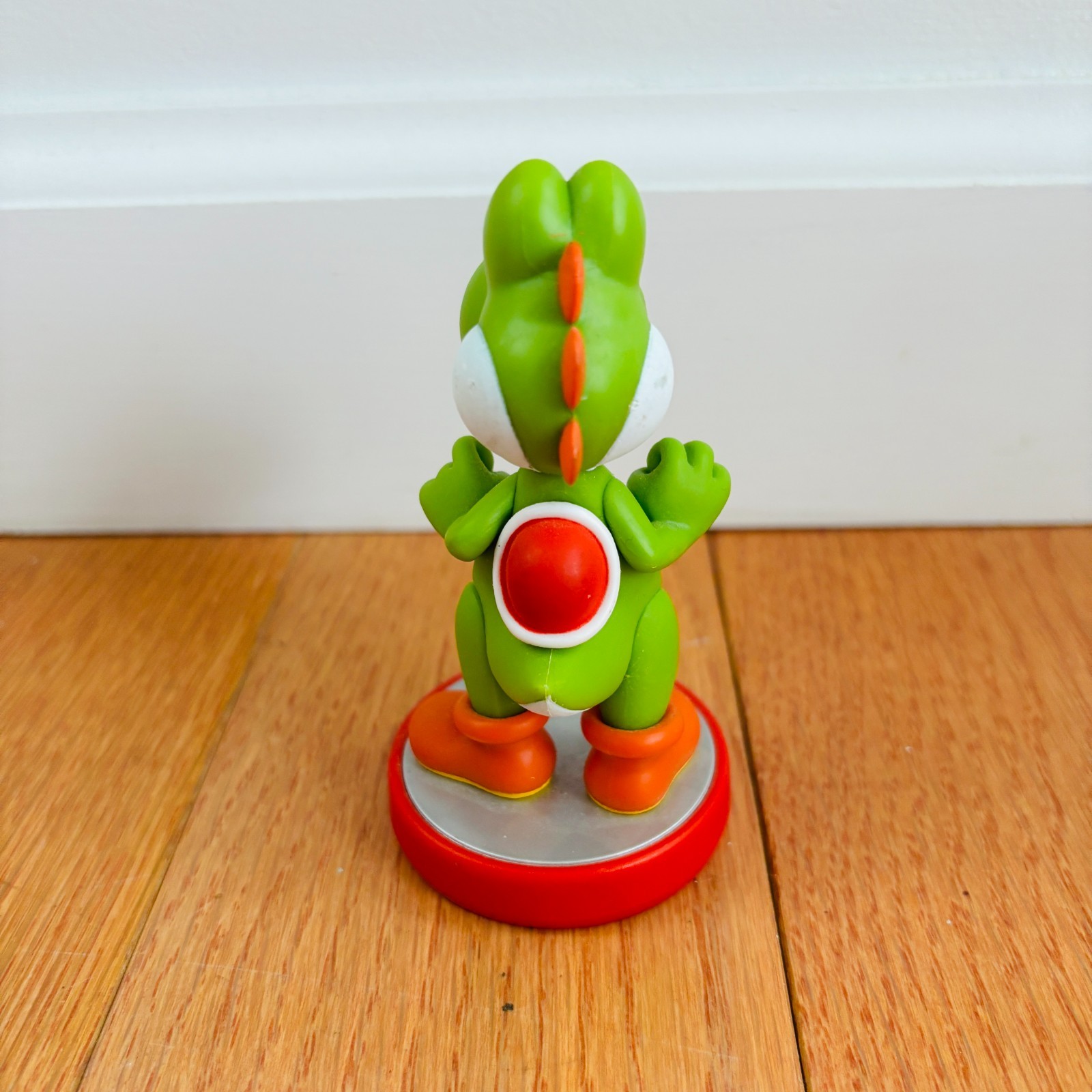 Yoshi Amiibo Super Mario Series Nintendo Amiibo Super Mario SHIPS FAST!