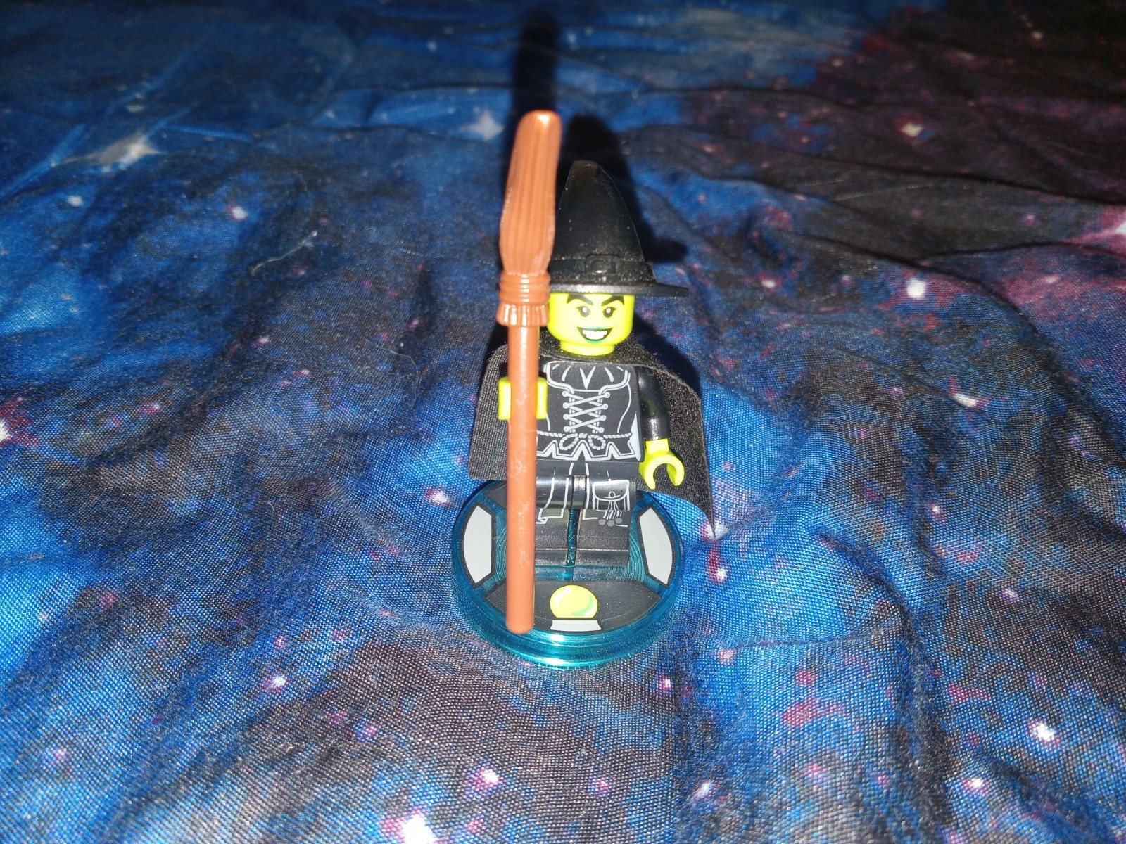 Lego Dimensions – Harry Potter – Wizard of Oz – 4 Figures – 2 Vehicles