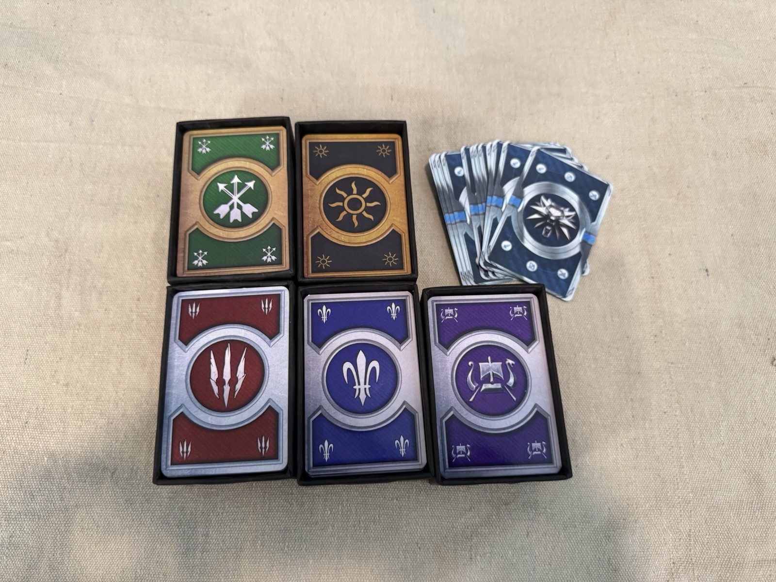 Gwent Witcher Card Game Deluxe Boxed Set Rare Complete Five Decks Used NM