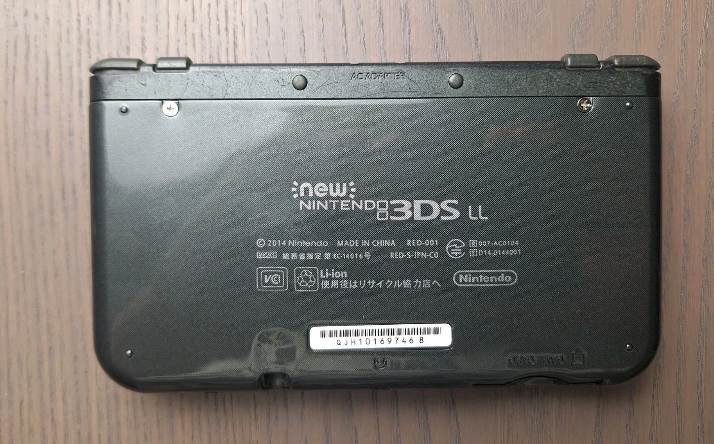 New Nintendo 3DS XL Metallic Black Charger 32GB SD Card REGION FREE