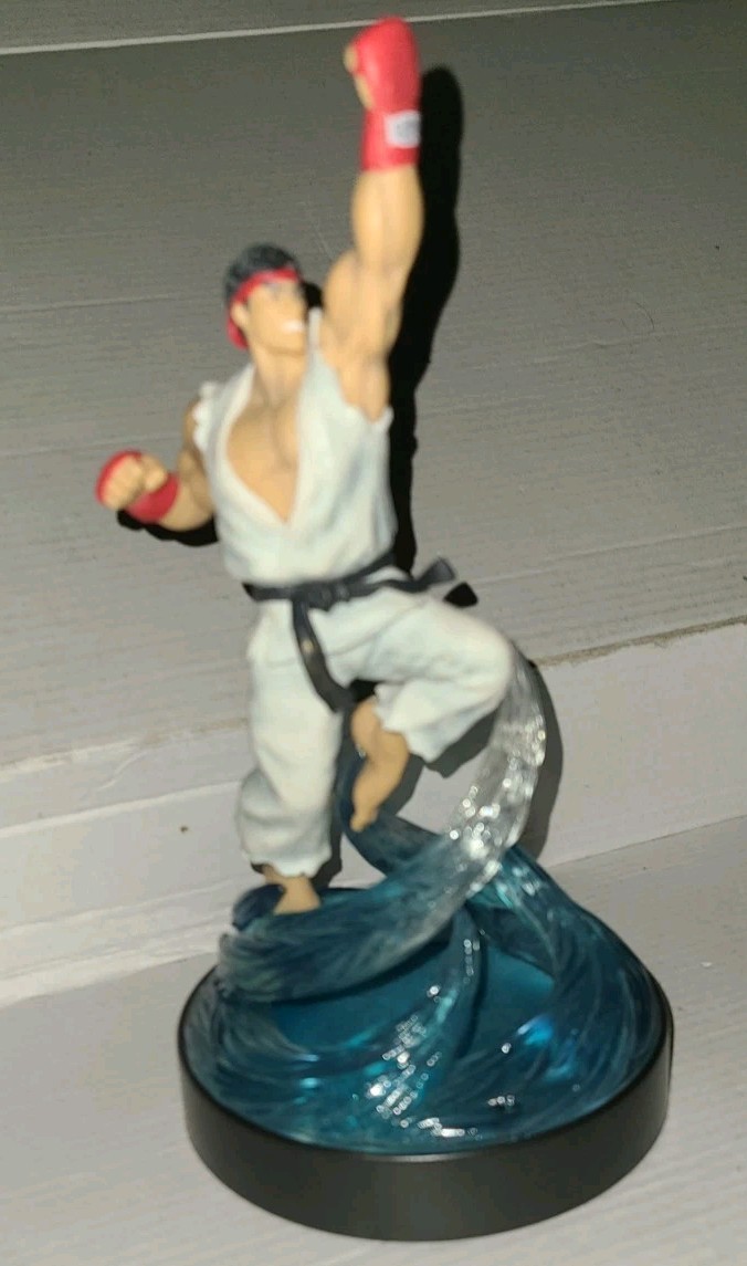 NEW Street Fighter 25th RYU Light-Up Statue Figure from PS3 Collector’s Edition