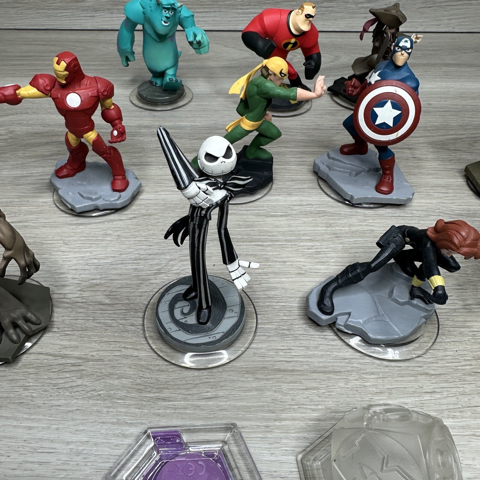 *Bundle* Lot 11 Disney Infinity XBOX Figures Hulk Thor Captain America Iron Man
