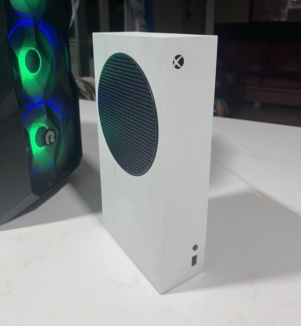 Microsoft Xbox Series S 512GB White Console 1440p Wi-Fi HDMI USB-A
