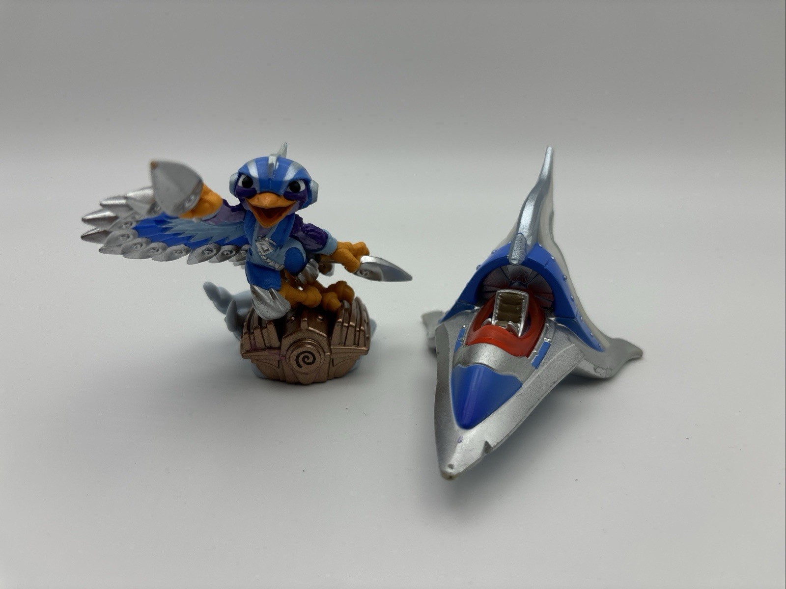 Skylanders Superchargers: Stormblade & Sky Slicer Two Figure Set – Activision