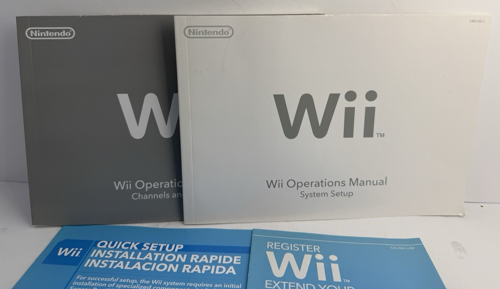 Nintendo Wii Operations Manual Set – Silver and White