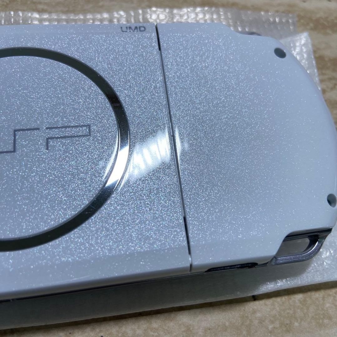 Sony PSP 3000 Pearl White Complete in Box Excellent Condition 7088