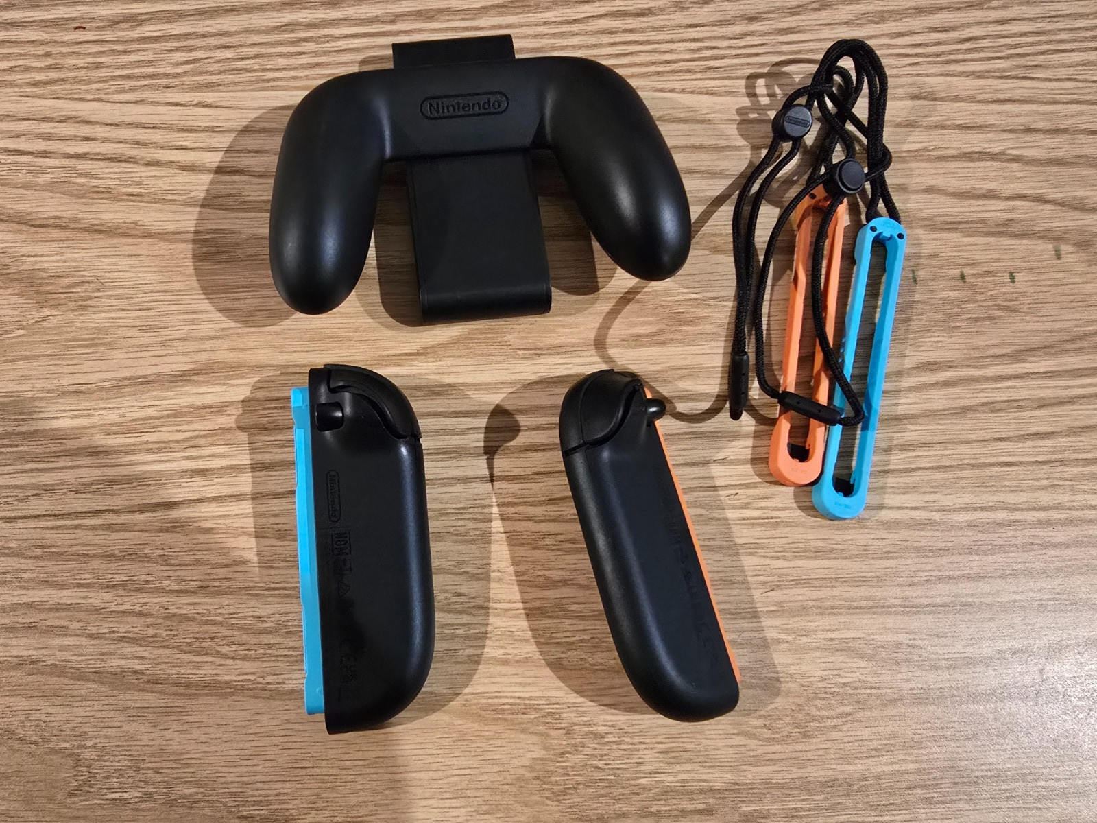 Nintendo Switch 2 Joy-Con – Light Blue/Light Red – With Grip