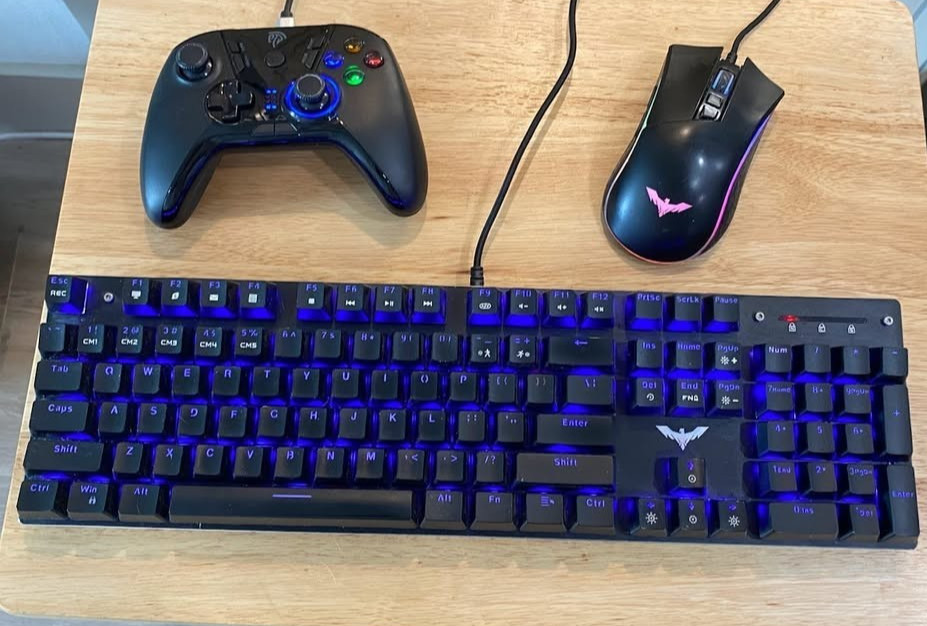 Havit Gaming Keyboard with Havit Mouse and Easy SMX Controller no fob