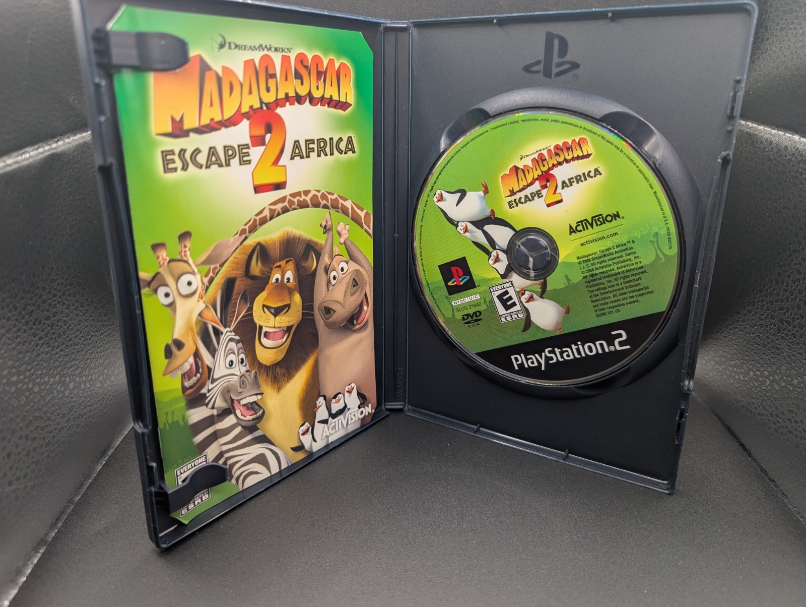 Madagascar: Escape 2 Africa (Sony PlayStation 2, PS2, 2008) Complete CIB, TESTED