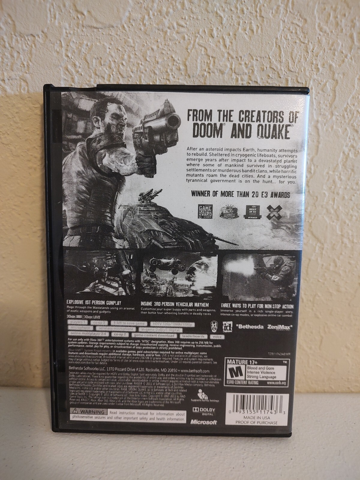 Rage (Microsoft Xbox 360, 2011) 3 DISCS INCLUDED