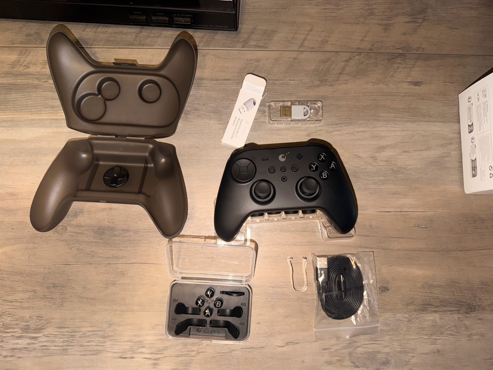 GuliKit TT MAX Controller Black Wired/Wireless RGB Turbo for Switch + Case