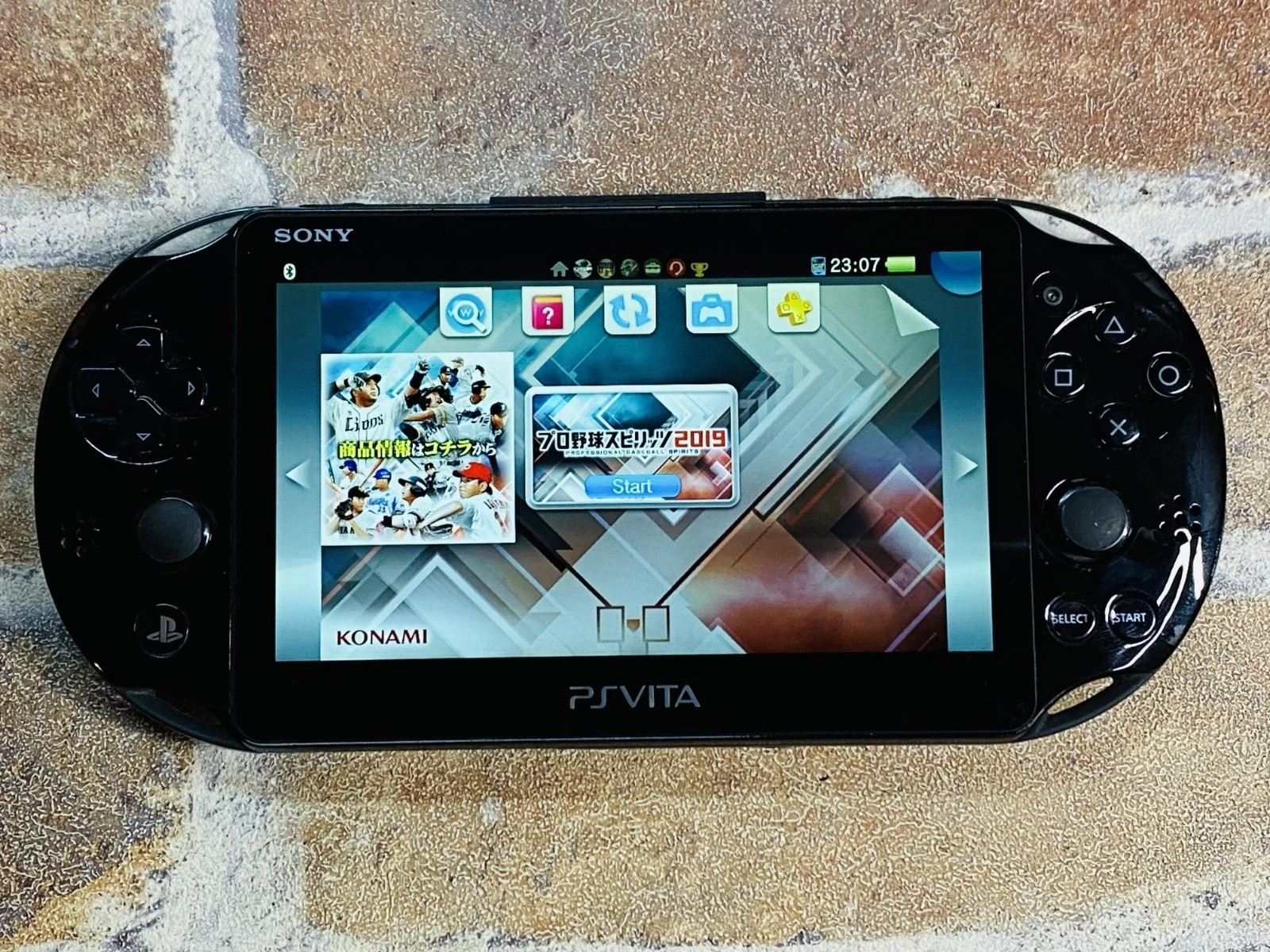 PS Vita Black PCH 2000 SONY PlayStation Japan 16GB Charger 3 Games No.2