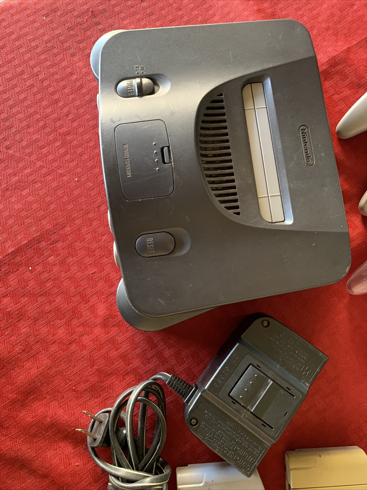 N64 Nintendo 64 Console 4 CONTROLLERS + Cords + Games