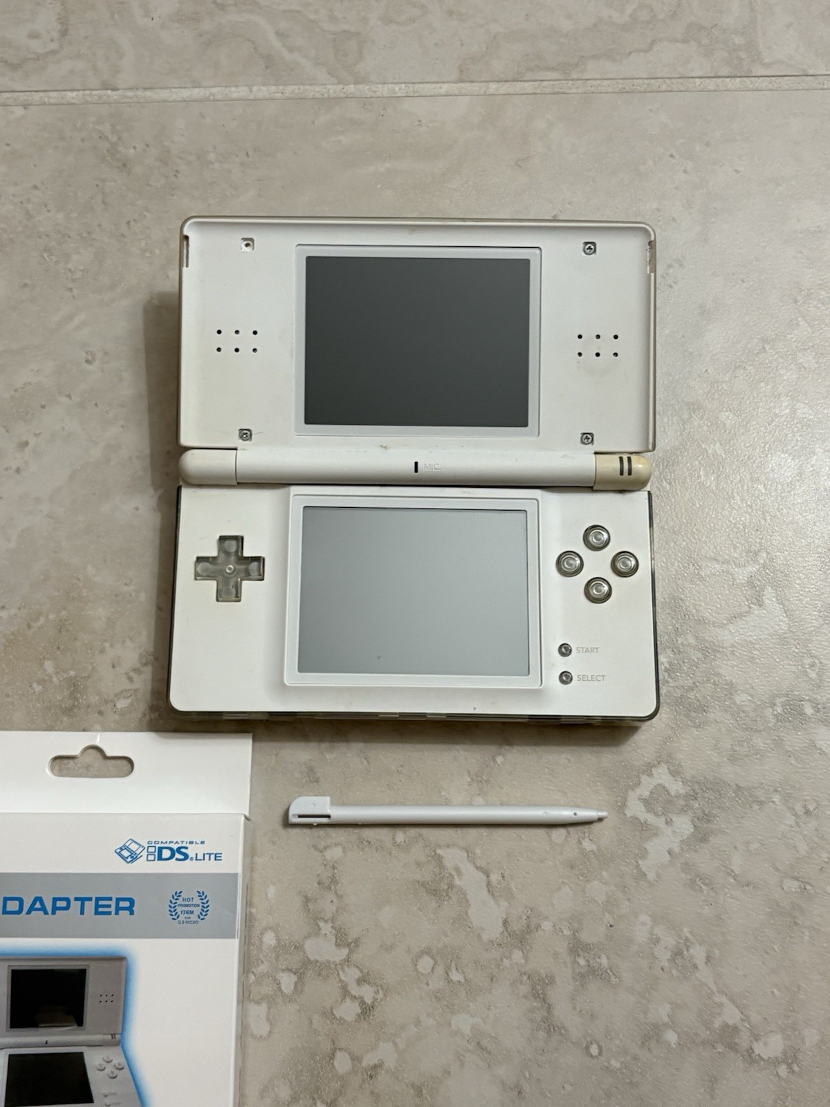 Nintendo DS Lite White Console Handheld System Read Description
