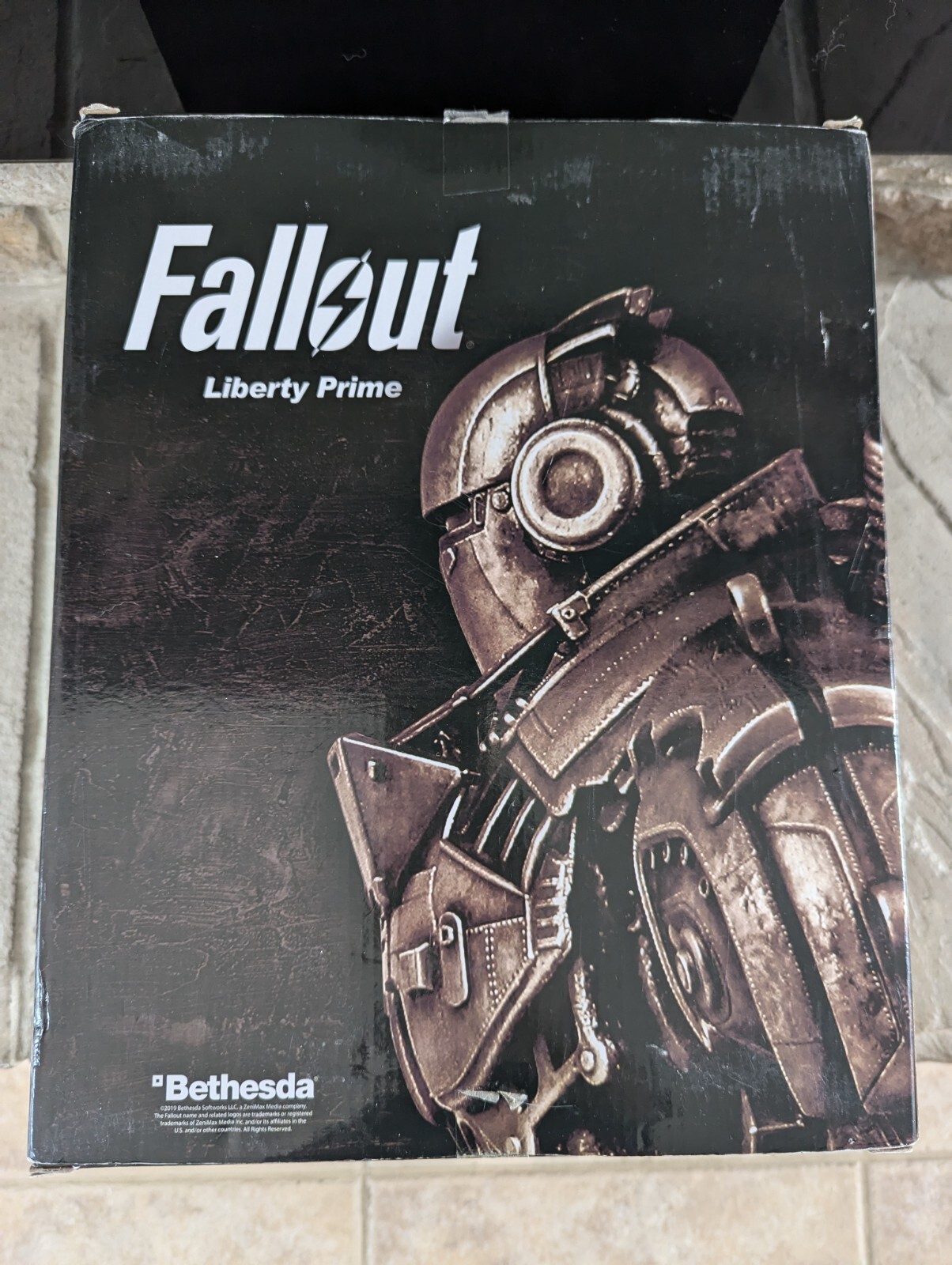 Fallout Liberty Prime Statue Figure 15″ Bethesda Chronicle Collectibles With Box