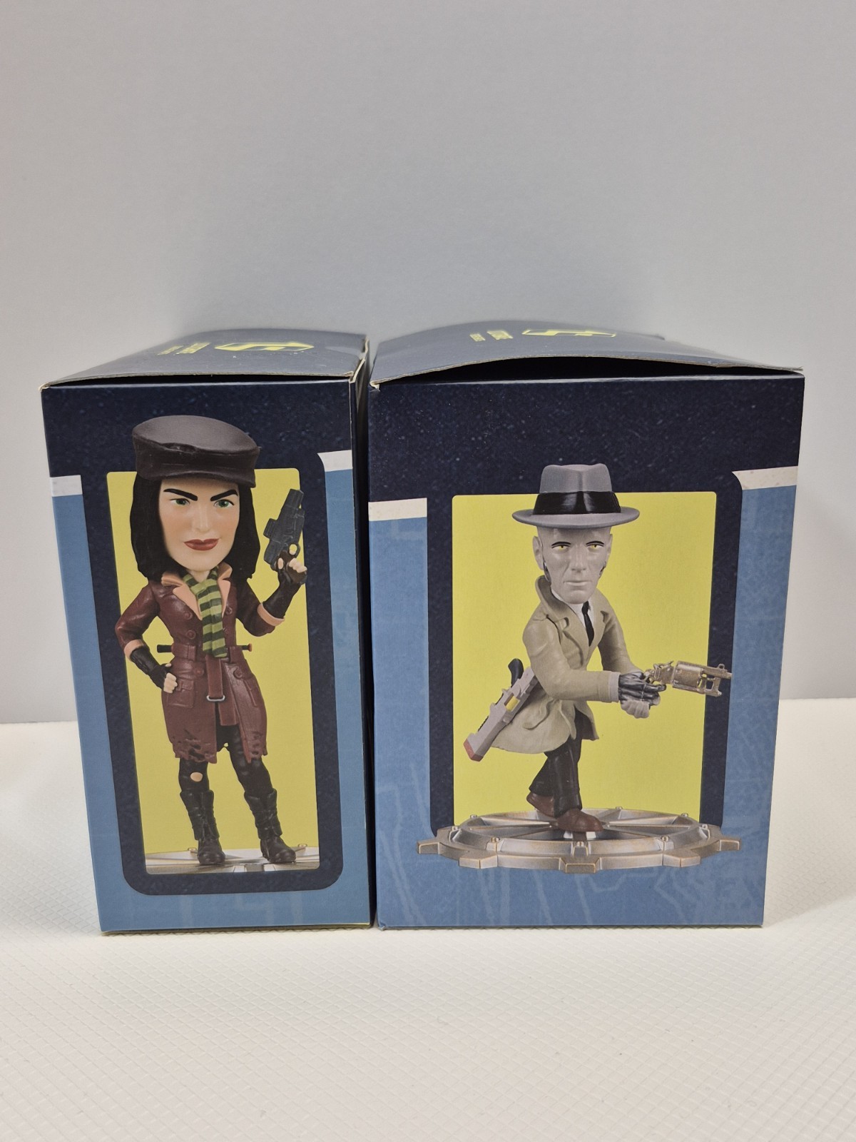 Fallout Crate Lot Nick Valentine & Piper Wright Figures NIB Loot Crate Bethesda
