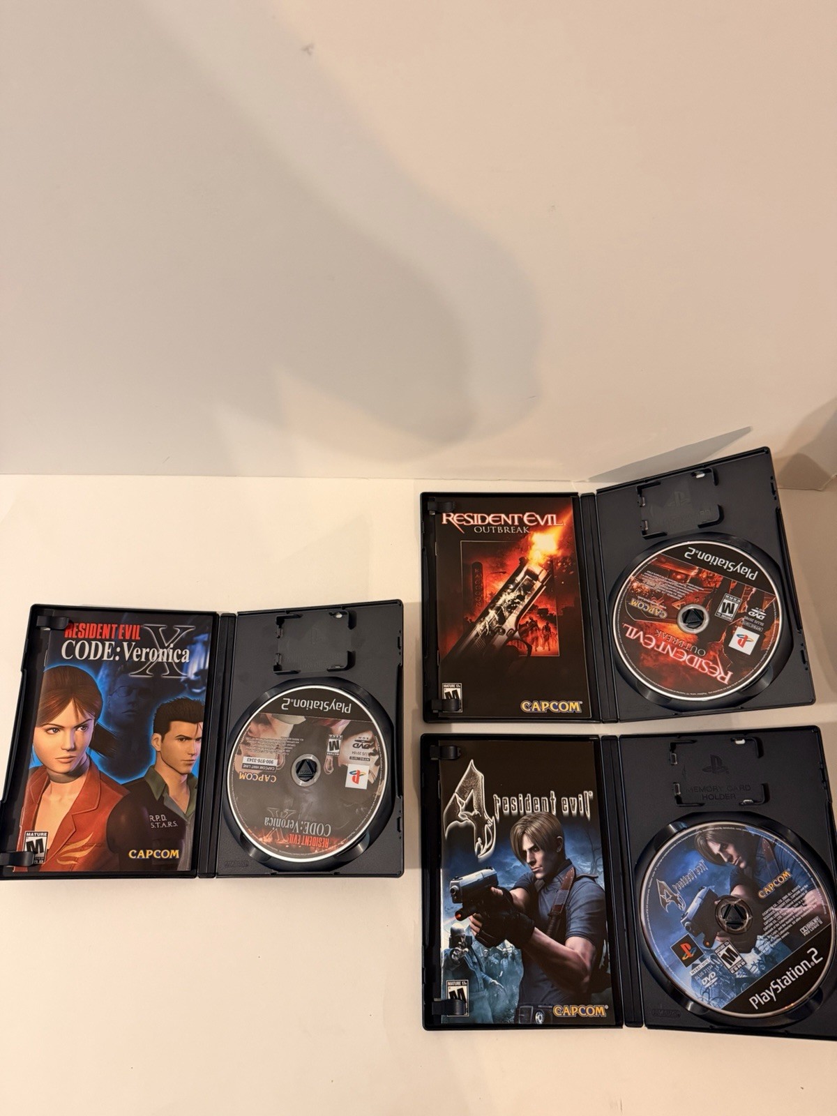 Very good Resident Evil: The Essentials Box Set PlayStation 2 CIB