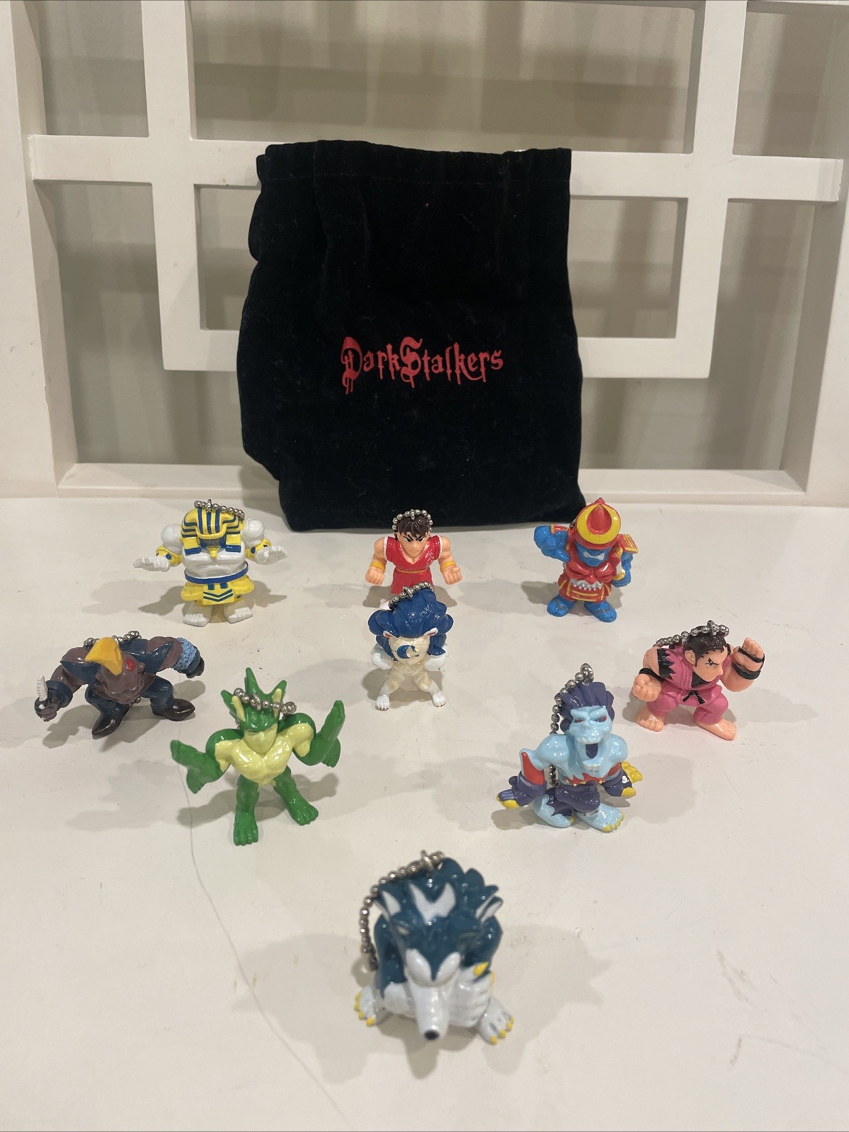 CAPCOM DARKSTALKERS E3 1994 PROMOTIONAL POUCH w/8 VINYL FIGURES 1 1/2” RARE VTG