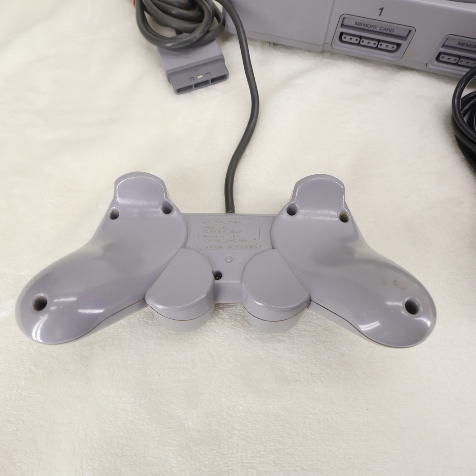 Sony PlayStation PS1 Console Bundle SCPH-9001 Gray DualShock Controller READ