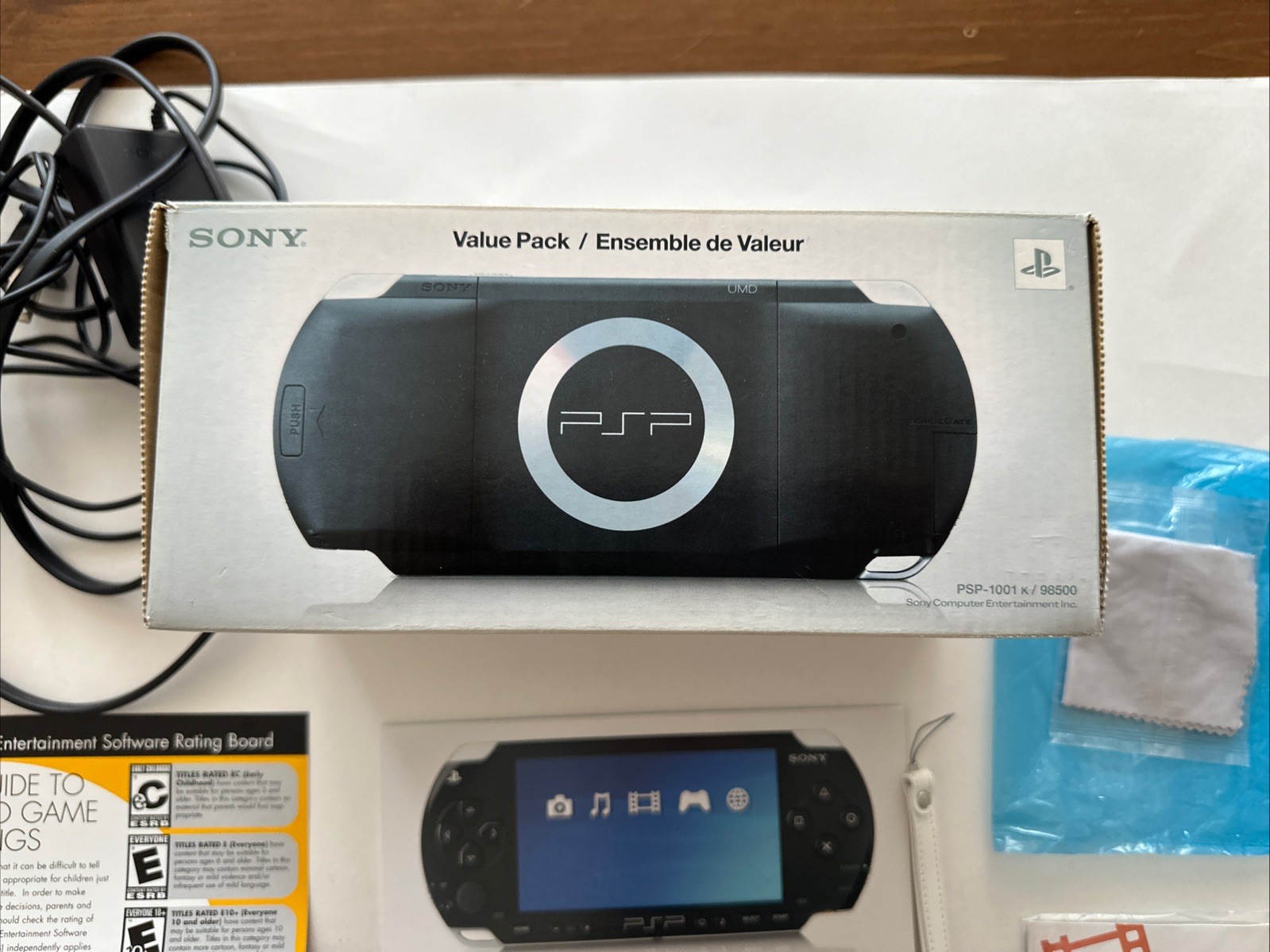 Sony PlayStation Portable Value Pack – Black (PSP-1001K) – CIB (no Headphones)