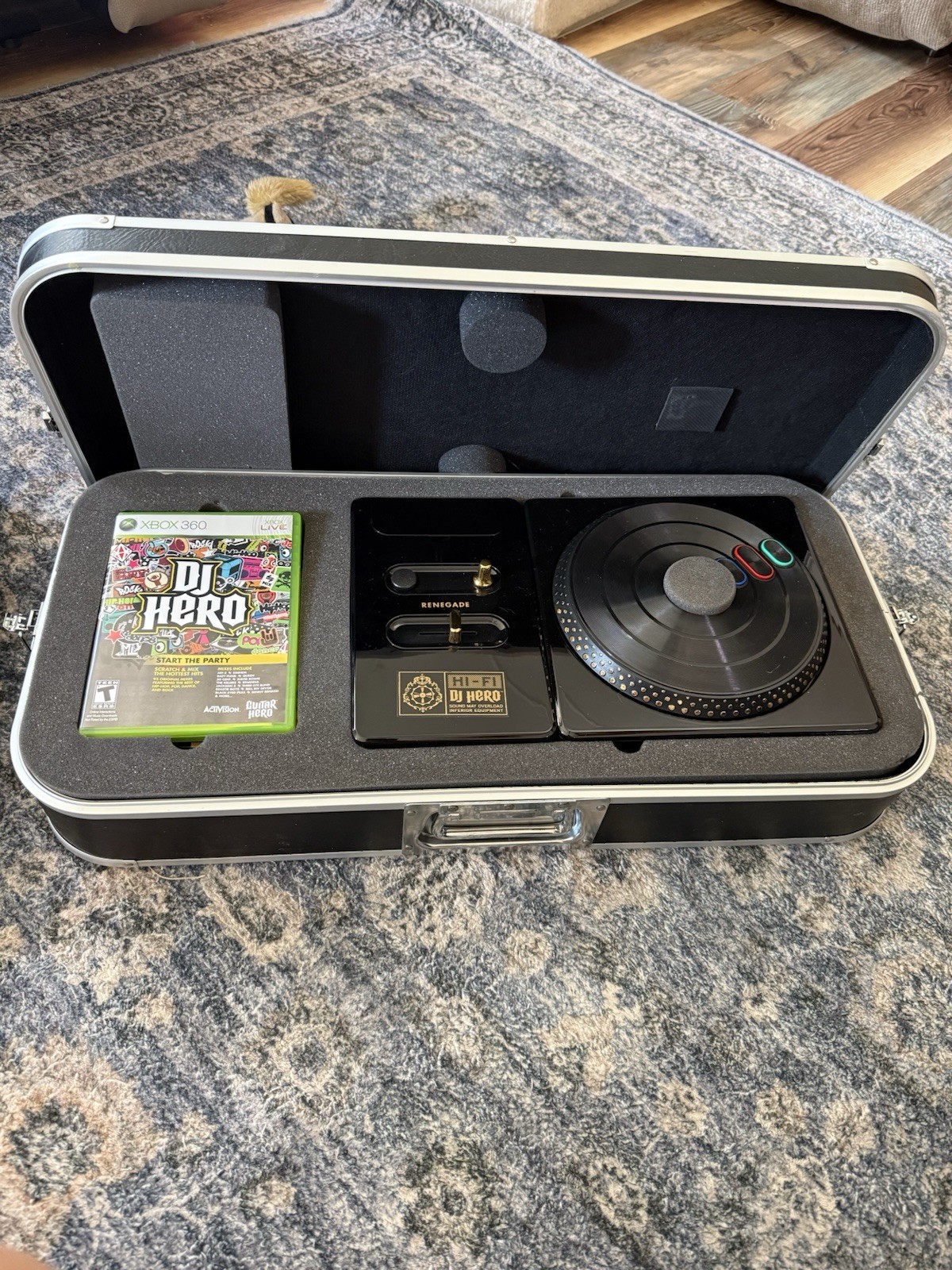 DJ Hero Renegade Edition Xbox 360 Jay-Z Eminem