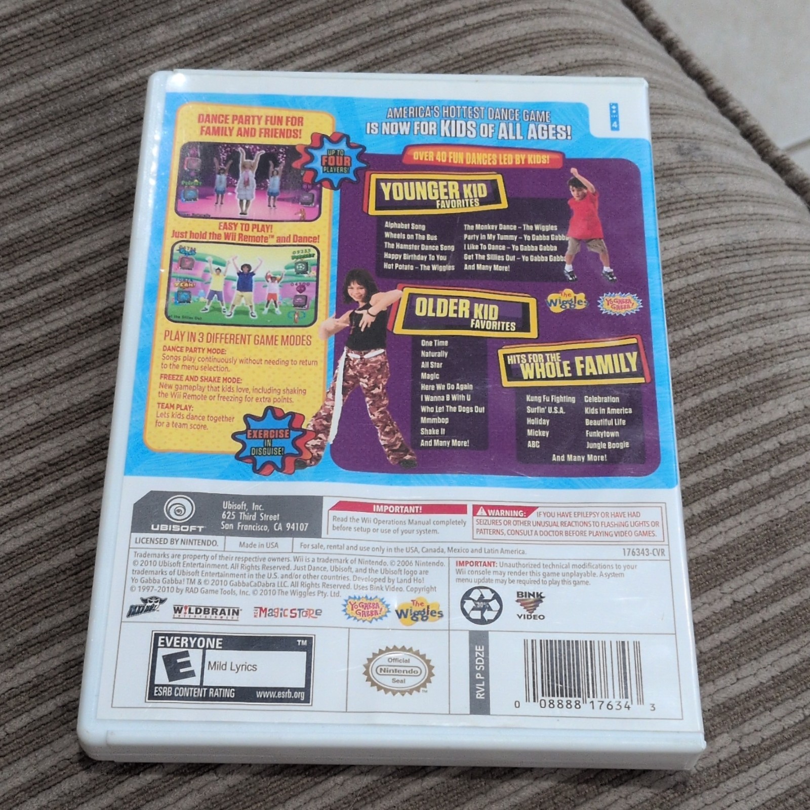 Just Dance Kids (Nintendo Wii, 2010) Complete