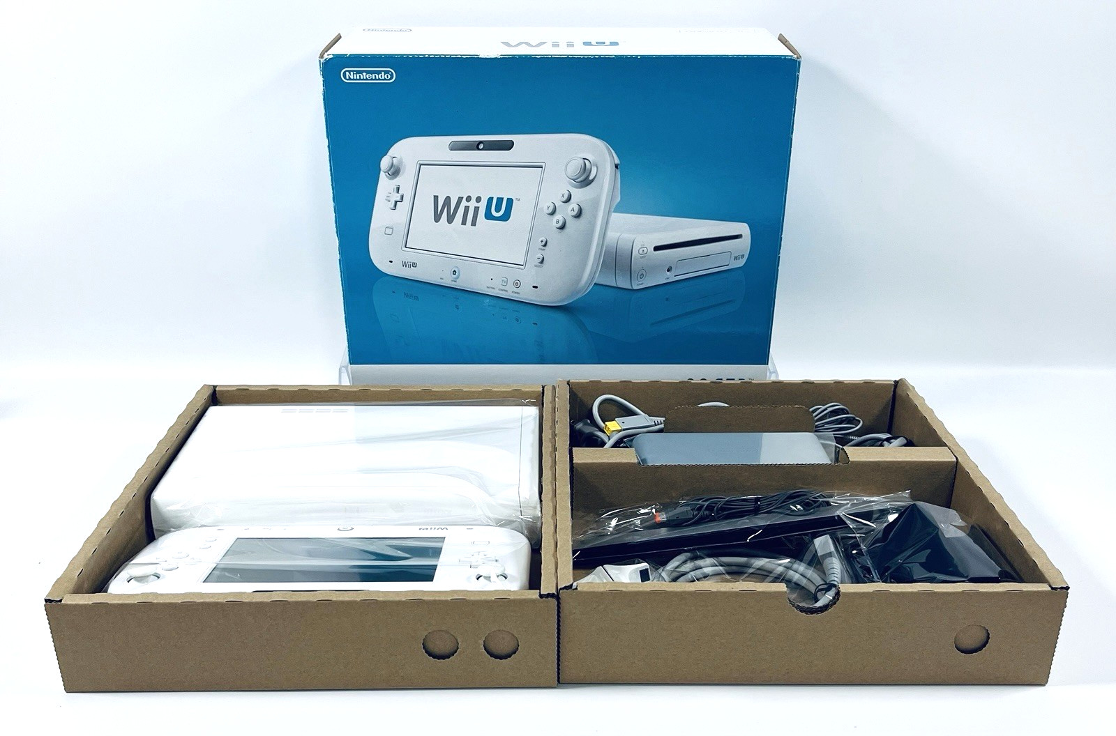 Nintendo Wii U Console White 32GB Premium Set Boxed GamePad Tested Working　JP