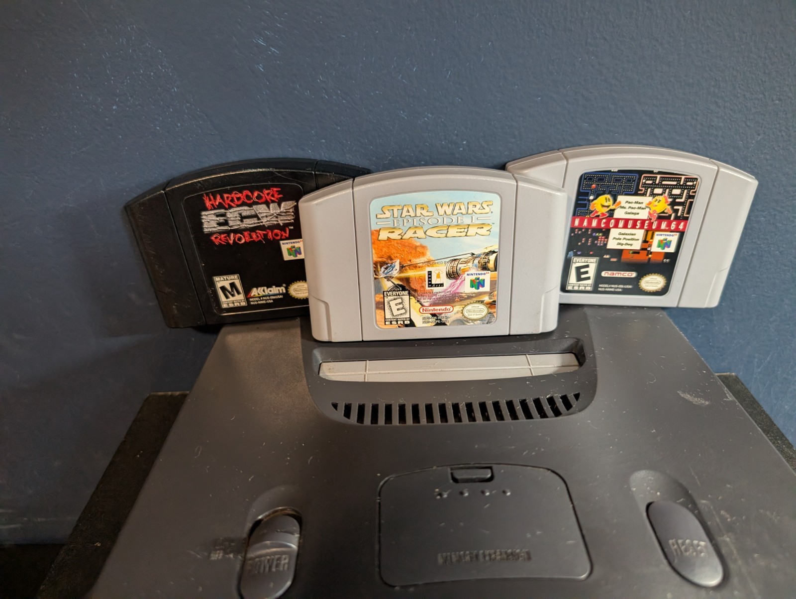 Working Nintendo 64 Console-3 Games-2 Controllers-Game Box-Memory Expansion Pak