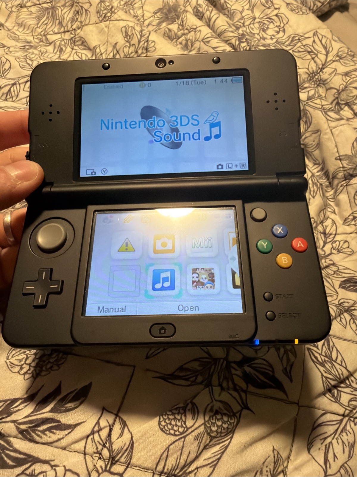 Nintendo 3DS Original Super Mario Edition 4GB Handheld System – Black