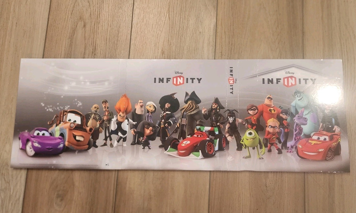 Disney Infinity Power Disc Lot – Album with 17 Power Discs