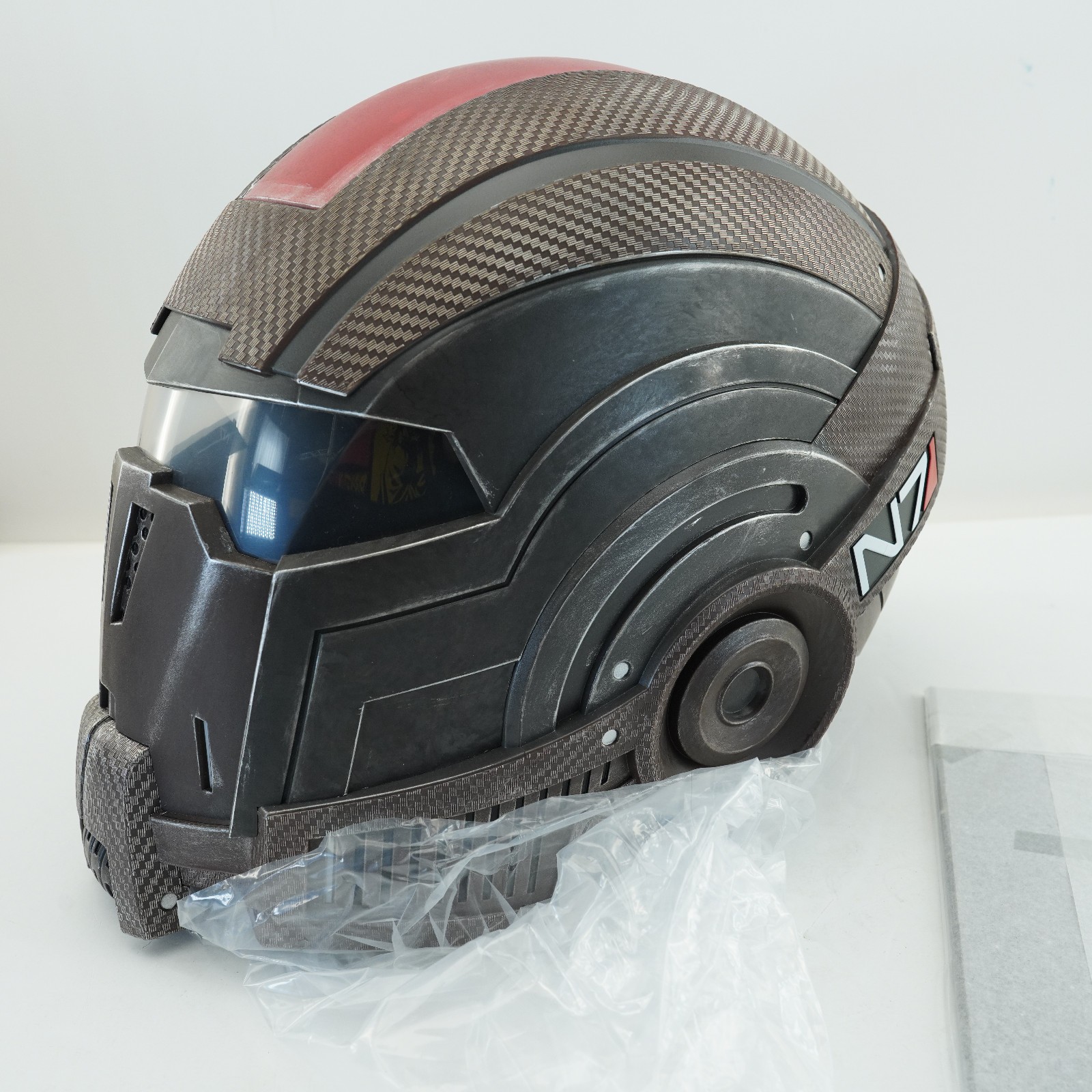 Mass Effect Legendary Cache Collector’s Edition Preowned game helmet