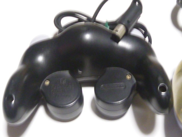 HORI Wii Classic Controller 2 Pack GameCube Controller Set