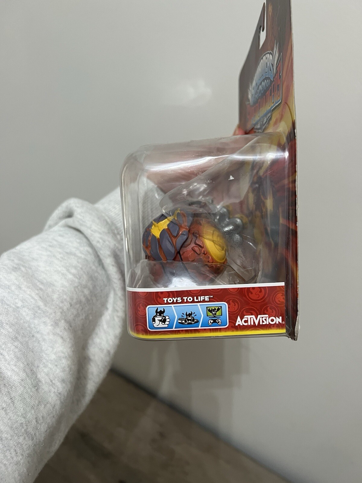 Skylanders Superchargers Burn-Cycle + Stealth Stinger 2015 NEW SEALED in Box